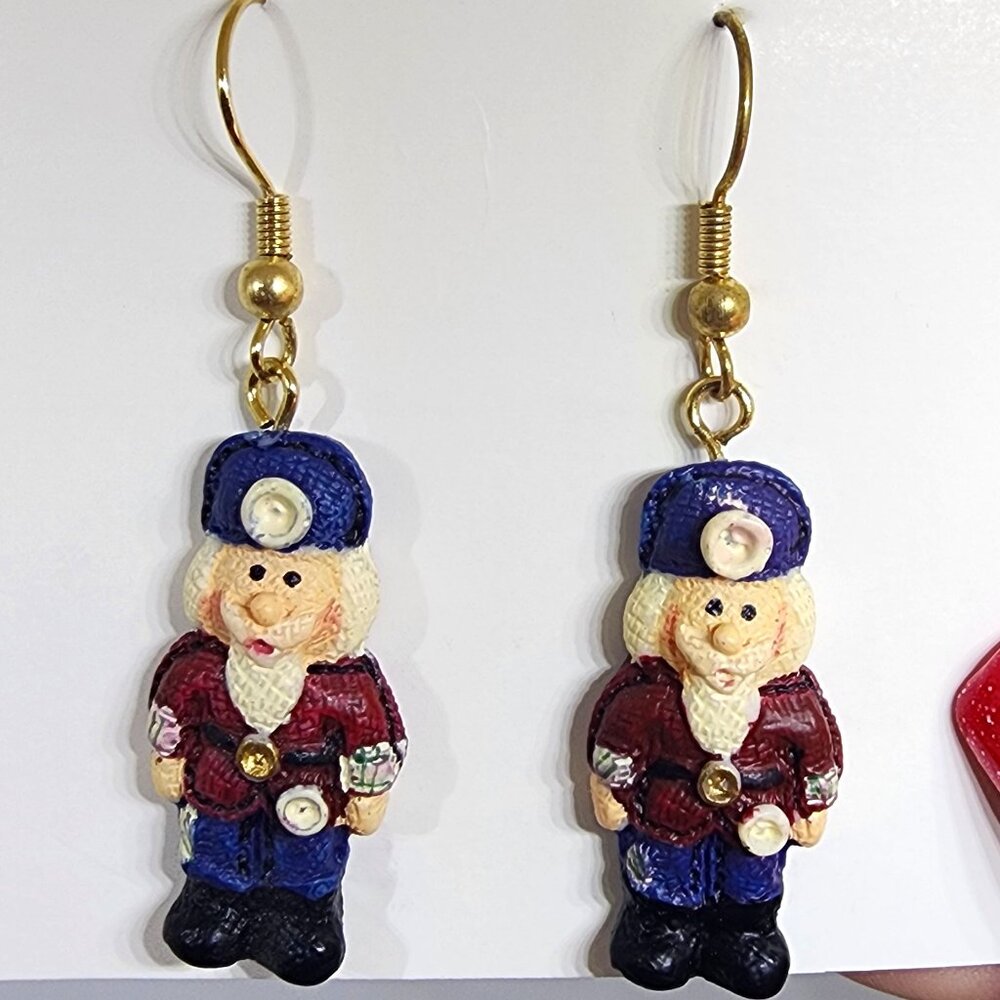 Holiday Christmas TOY SOLDIER / Nutcracker Handmade Dangle Pierced Earrings